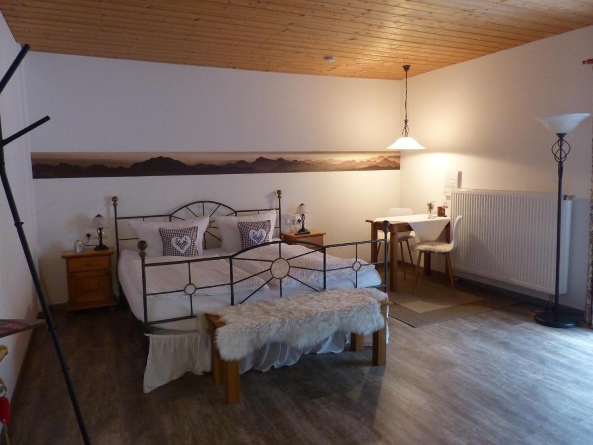 Gaestehaus Doering Mittenwald Bagian luar foto