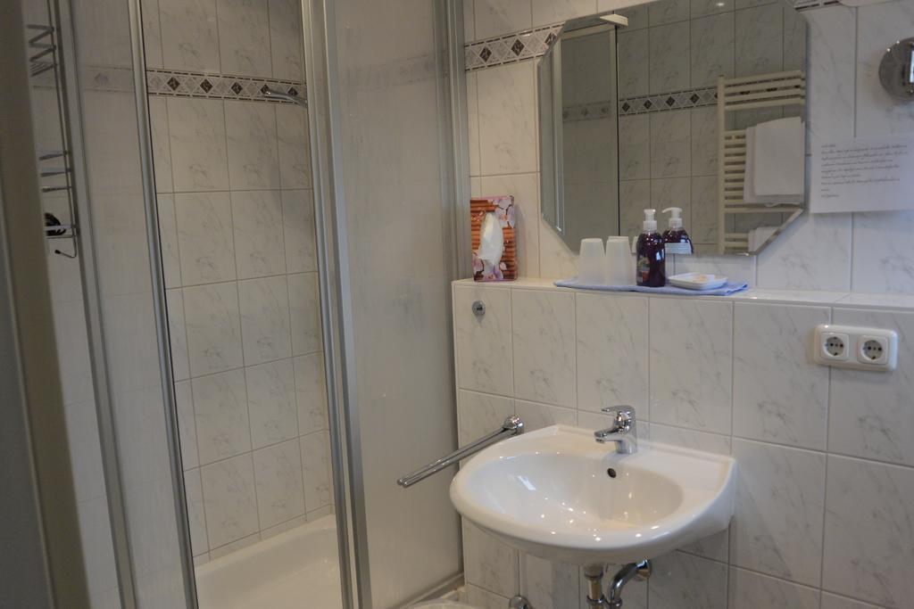 Gaestehaus Doering Mittenwald Bagian luar foto