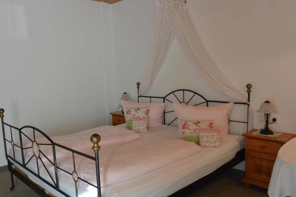 Gaestehaus Doering Mittenwald Bagian luar foto